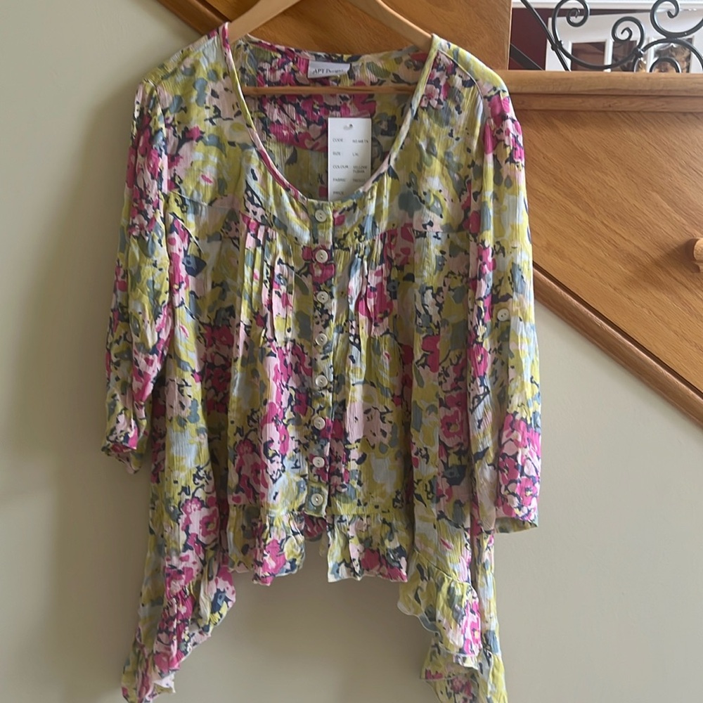 APT Designs Top Size L/XL yellow/Fushia New with tag